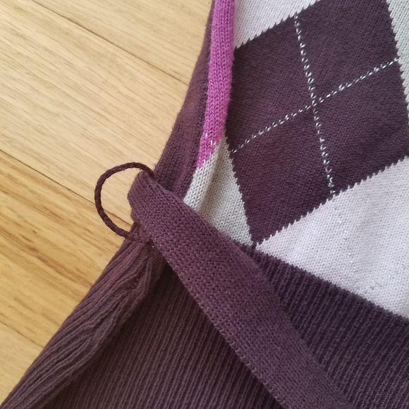 🌼 Purple Preppy Sweater Vest - Large - Picture 7 of 7